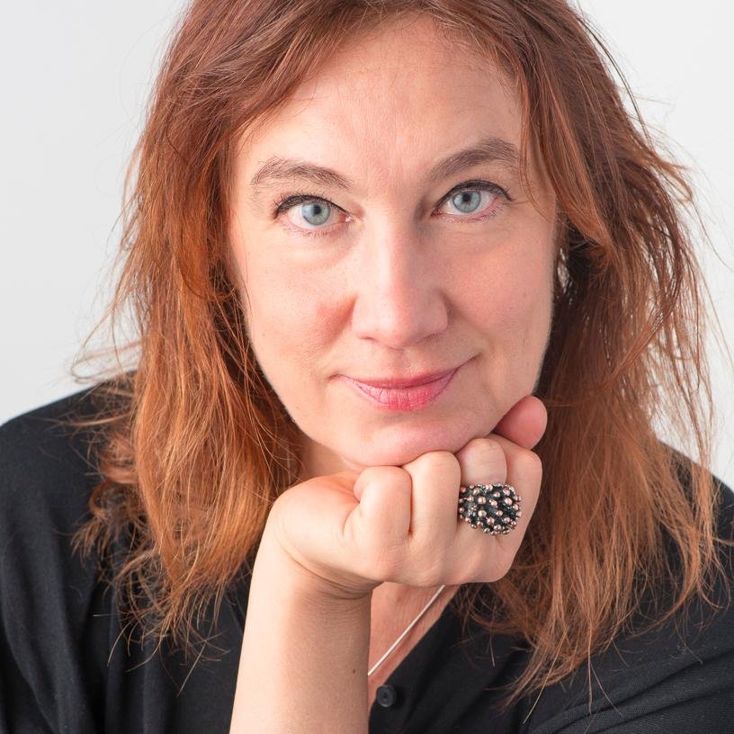 Journalist specialiserad på skolan. Jobbar bl.a för SR, Vetenskapsrådet och Institutet för Framtidsstudier