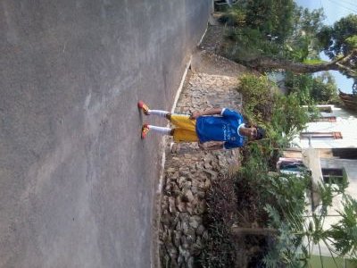 saya belajar di SMA N 3 semarang
nama dimas ubayy
umur 16
hoby football