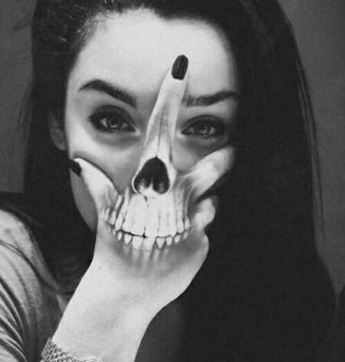 17. Bisexual. Miras a tu alrededor y te das cuenta de que no hay nadie a tu lado.