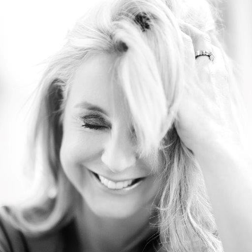 Lyida's profile picture. Freelance fashion stylist who loves to travel, discover new places and meet friends & new people with a passion.