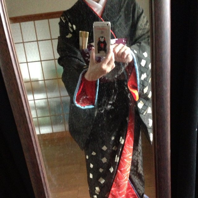 日本舞踊 藤間流 三浦布美子さんに憧れ 日本の伝統音楽芸能を 大切に守りたく 博多 赤坂で 修行中です。