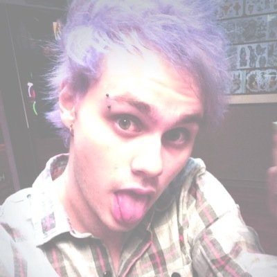 since i gave you this free follow, can you please follow @mikescuddles? ily
