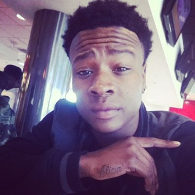 *Young Barber on the rise* F.B.N Fly By Nature... Fly Shite Only ; bae @ashleyyunmirror