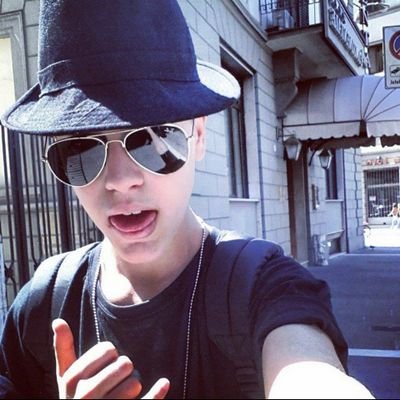 Marcus||17||justin is my life||pizza||~BoyBelieber~