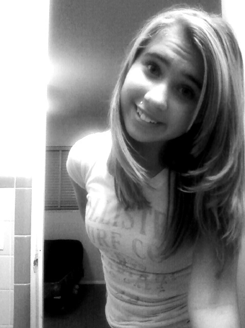 tarahsooflyyy's profile picture. 