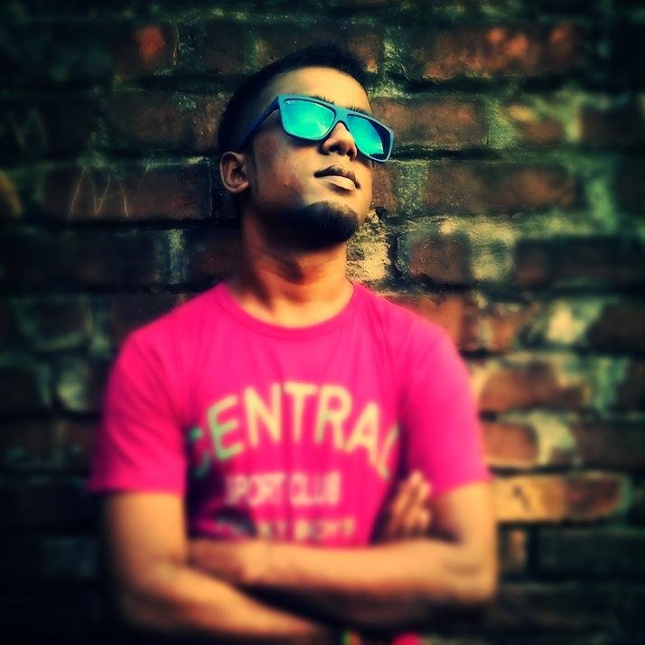 Hi
I'm digital marketer. if you want to grow your business by Digital Marketing, you will contact with me.