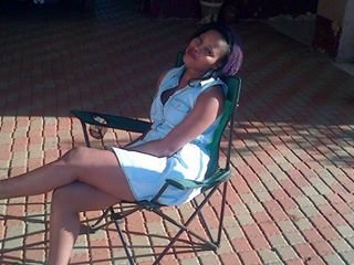 Nail technician♥|curious,creative introvert•GEMINI•reality shows addict|old soul and R&b musiq freak.★STIll I RISE★