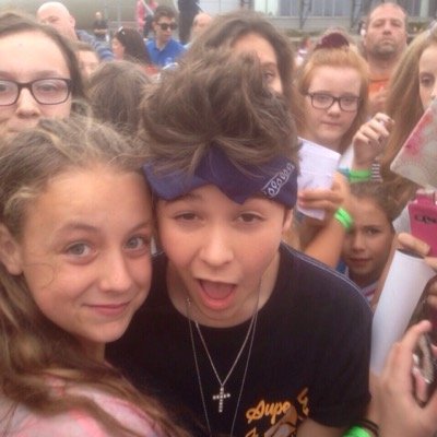 Omfg i love BARS AND MELODY-LEO AND CHARLIE ARE PERFECTITO(im 13)