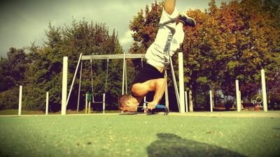 Salut à tous, 

Dans le but de partager ma passion avec mes amis, ma famille, et vous tous  je crée cette page dedié au Sreet Workout.

Pour me consacrer pleine
