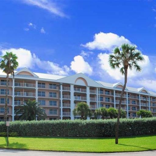 The Sunrise Resort is located on the beautiful beaches of Florida's Gulf Coast. Overlooking the Boca Ceiga Bay, we're here to make your vacation one to remember