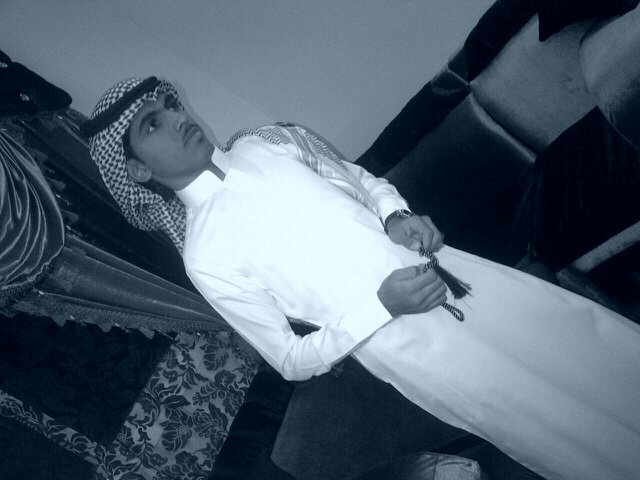 : * أ​​​ذكروا الله : كي تكونوا بخير [ ♡ ] فلا خير و لا هناء إلا بذكره  سبحان الله وبحمده سبحان الله العظيم