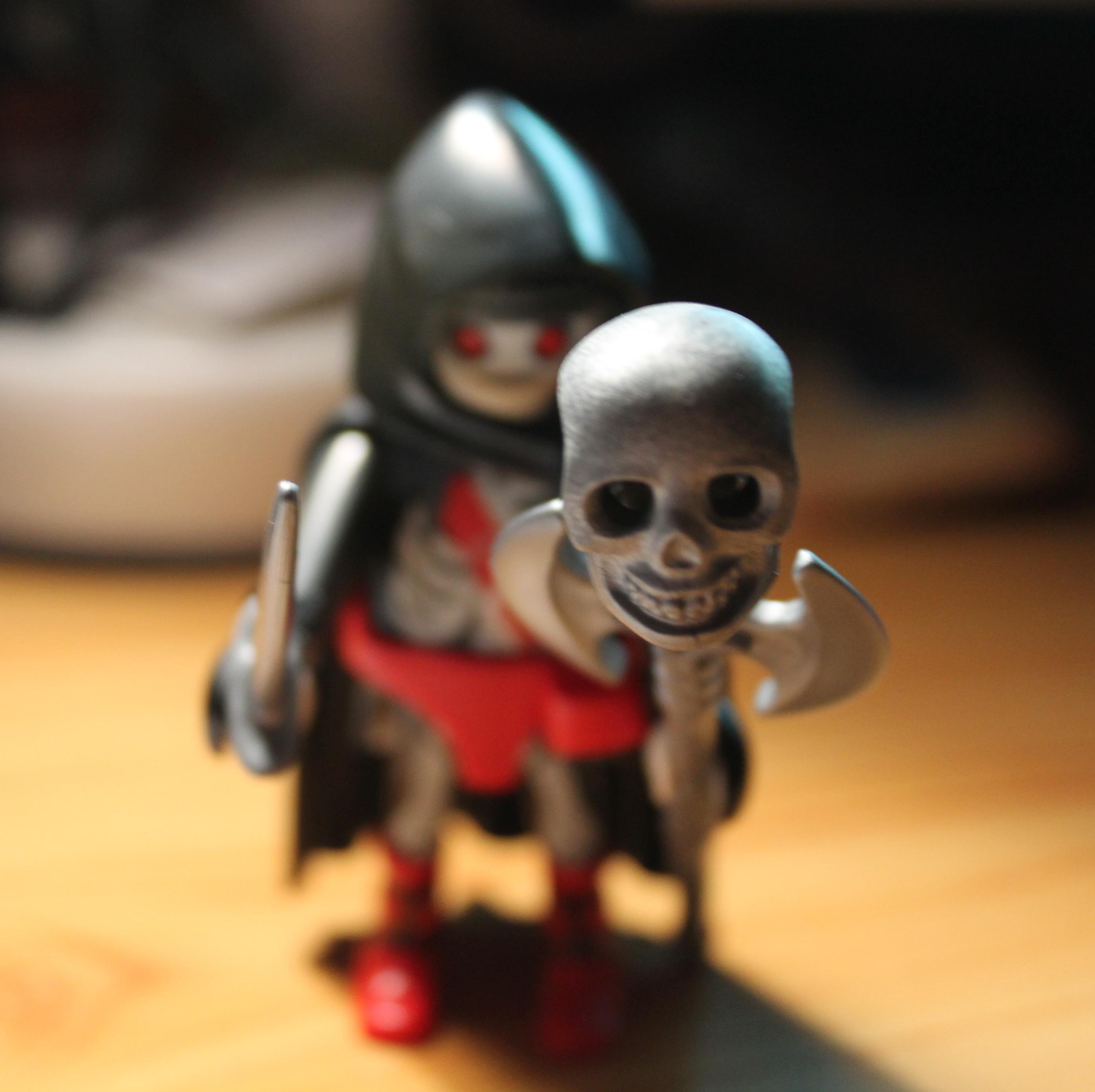 𝔊𝔯𝔞𝔫 𝔤𝔢𝔫𝔢𝔯𝔞𝔩 𝔡𝔢𝔩 𝔦𝔫𝔣𝔦𝔢𝔯𝔫𝔬, 𝔠𝔬𝔪𝔞𝔫𝔡𝔞𝔫𝔱𝔢 𝔡𝔢 𝔩𝔞 𝔰𝔢𝔤𝔲𝔫𝔡𝔞 𝔩𝔢𝔤𝔦𝔬𝔫 𝔡𝔢 𝔫𝔬 𝔪𝔲𝔢𝔯𝔱𝔬𝔰