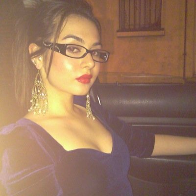 Kendi kenine yazan bir deli, sair demeye bin deli gerek.. http://t.co/tiPiXcvAjE /instagram sudayisil /ek twitter @sudayisil