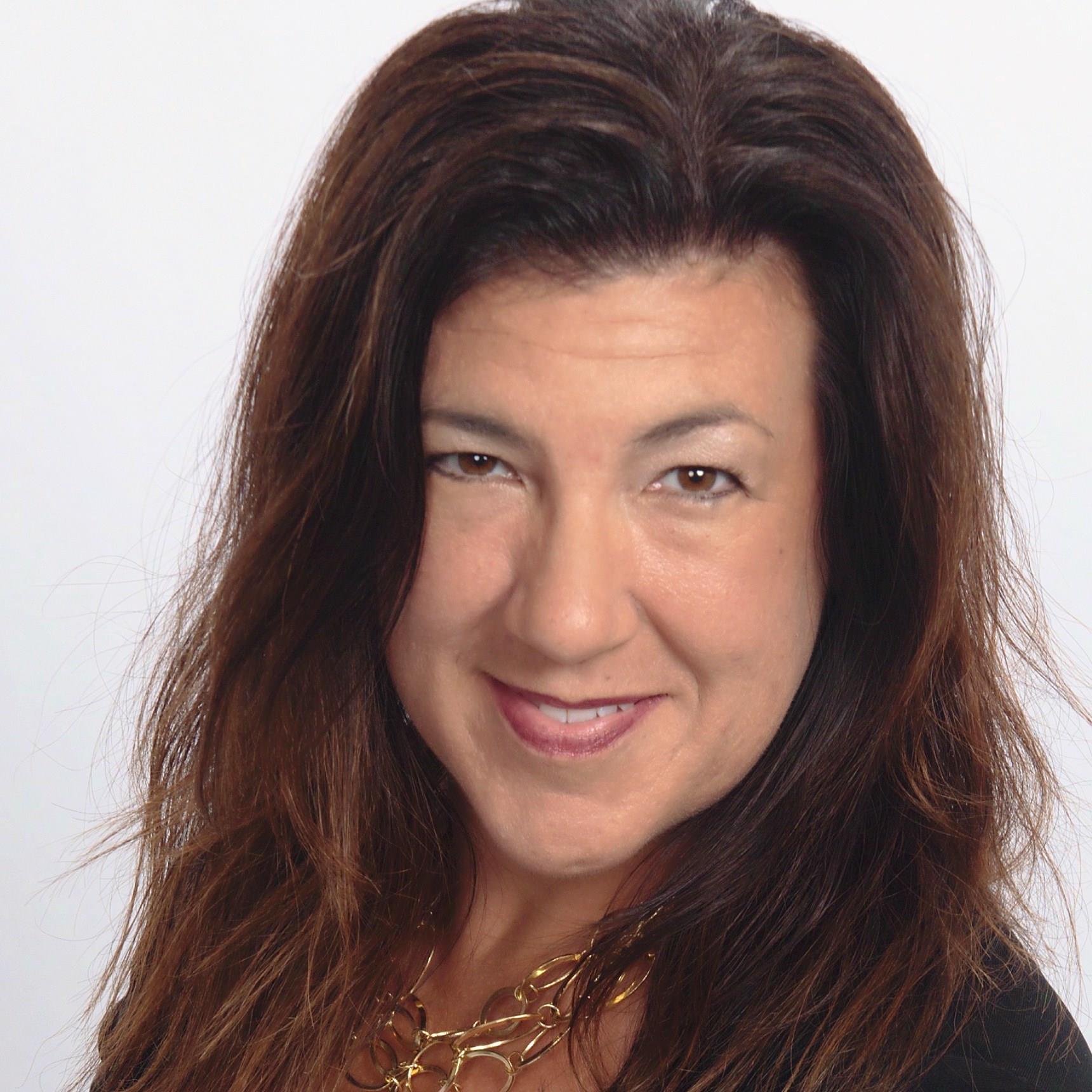 Wife to Mark, Mother of four , and full time Real Estate Consultant!