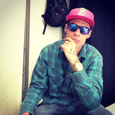 Cantor, Compositor, empresario sempre pensando no amanha 
- Entao se joga 
- Bonde da ostentacao  
- Nosso Bonde Tumultua  
- Olha Como o bonde ta