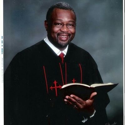 Pastor of New Light Baptist Church
Moderator of the Ohio New Life Baptist District Association 
Vice Dean of Ohio Baptist State Convention 
BA Fine Arts, Eas
