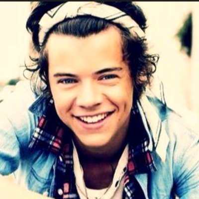 Please follow @maggie_phoebe and @4Irwin_styles, they follow back. I am a directioner ! your sunshine loves you ! ❤️