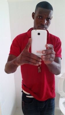 Sou muito fixe gosto mais de fazer amizade... e sou amante do futebol, trabalho e estudo!!!
