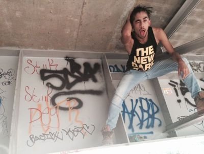 dancer / mexico / 19 years / crazy / moremoremore