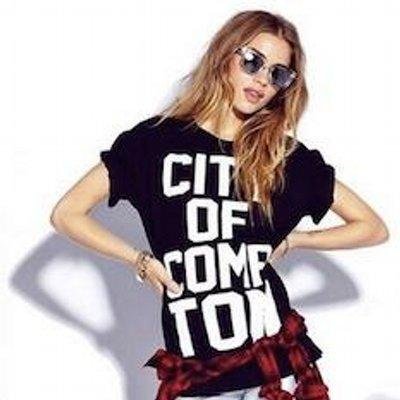 Mannequin française vie a New York bous aimes tous♥♥♥♥