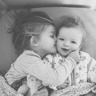 Playing guitar like daddy! [SecondGenRP | Younger @prxjectile]