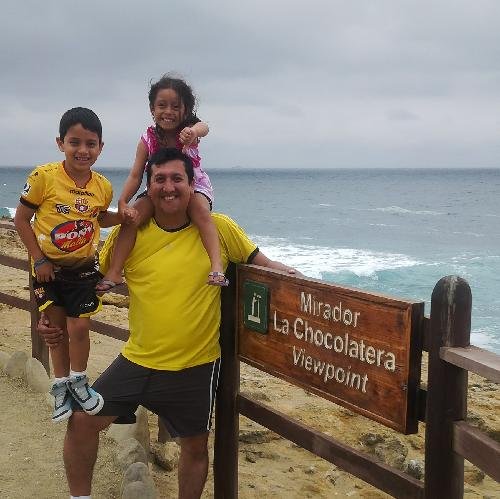 jorgevelascos's profile picture. 100% guayaco, amarillo, siempre de frente, esto es lo q hay,, !!