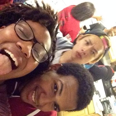 yvonnnecuh's profile picture. https://t.co/7bBfZBJSZH