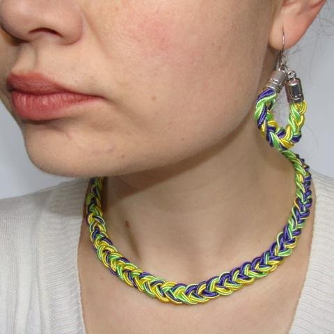 Soutache braided fashion jewelry: necklaces, bracelets, earrings, sets. All colorful, can be made in your selection of colors.