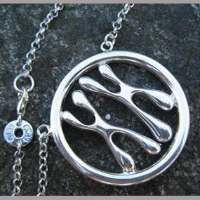 Jewellery inspired by science. Custom art and design as a medium of science communication. Lover of genetics.