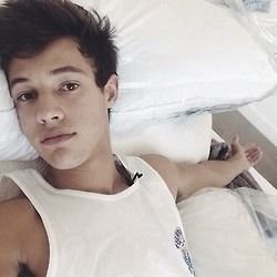I may or not may have an obsession with cameron dallas ops