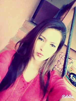:) alegre divertida super amigable, directa y sobretodo realista....:):) en fin creo en dios mi unik salvador.... :)