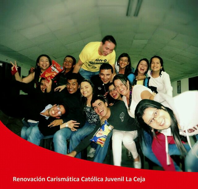 Renovación Carismática Católica Juvenil La Ceja.   #RenovandoTuCorazón