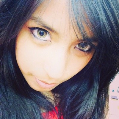 aneliz_1215's profile picture. 