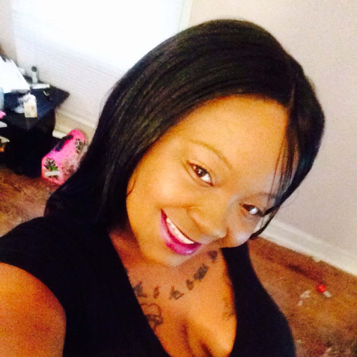 Bday 122993 capicorn love having fun n turning up with ma loves taken by the hubby