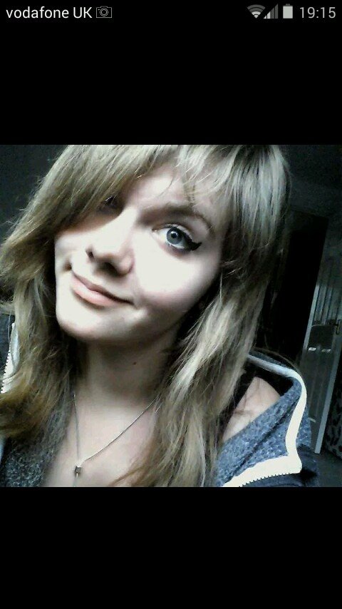 @lonely_kittie is my bestie ever dont hurt her she is special.