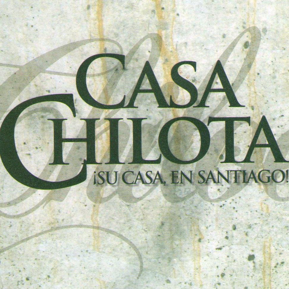 Chilotes en Barrio Yungay rescatando las tradiciones de la Isla. Hacemos Curantos, reservas en corpchiloe@yahoo.es - Fono: 226816741 -García Reyes 596