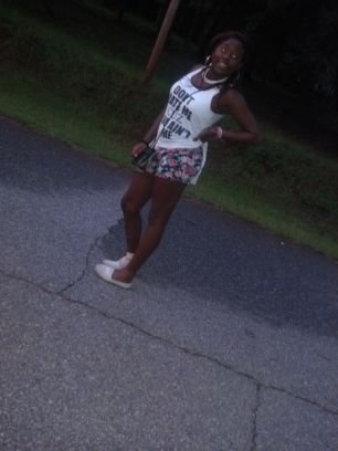 follow me i follow back !! :)
kik me: thugg_Miyaa