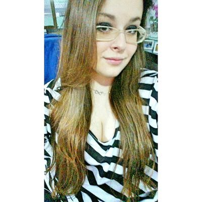 Istagram: @paollas3 facebook: Paolla Prada