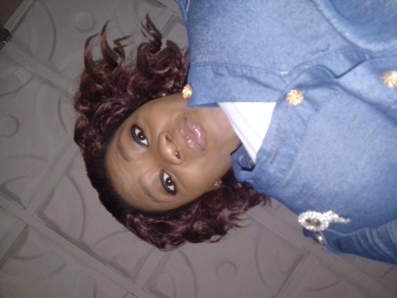 am just me,will never change for u,i hv got a friend called mumu hehehe thats if u know wat i mean hehehe just ask