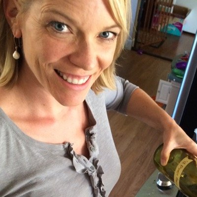 TV meteorologist, winemaker's wife, mom of two little girls and total #foodie #wine