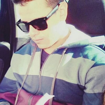 Seria melhor não ter nascido do que viver sem glória.