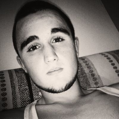 AlansDsMarnaude's profile picture. Snap : alandesmarnaude,Instagram:Alansbrze,Facebook:Alan's brze J'passe le salam a tous mes ennemis #TeamNiro #TeamMarnaudes #TeamLacrim