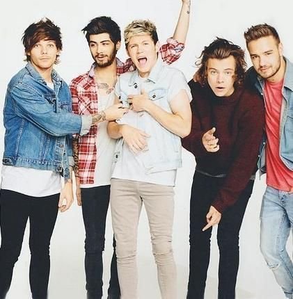 votos para a 1D, dêem rt pra ajudar