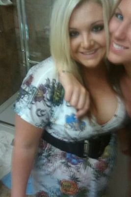 blondiegrl87's profile picture. 