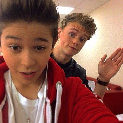 I love bars and melody soooo much ❤️❤️❤️❤️❤️✊