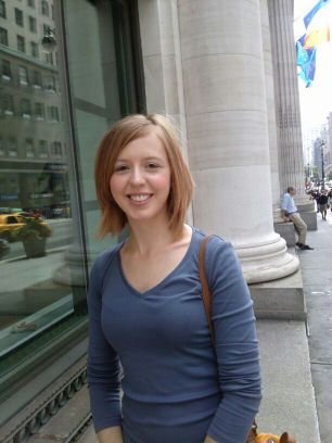 Translator, BSB & NKOTB fan, love good and healthy food