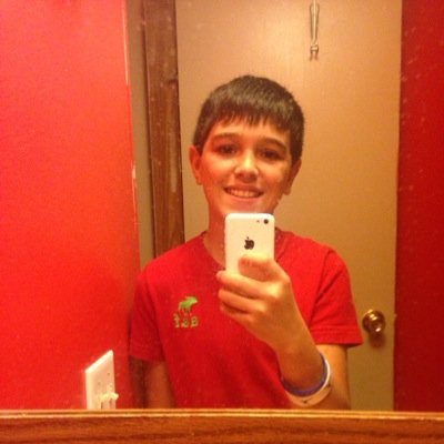 elijahaxton34's profile picture. 