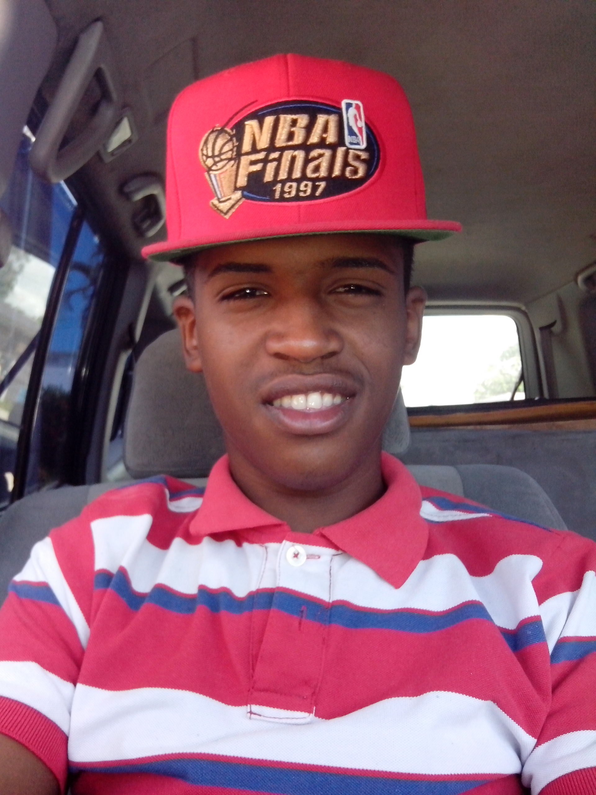 SoyRuni's profile picture. Dios ante todo♥  I'm Runiii •#DOMiiNiiCANO •#Jenniffer :$ •#Enana♥ •I love my family :$♥ •I love the Music •Follow me and follow back #Muuah