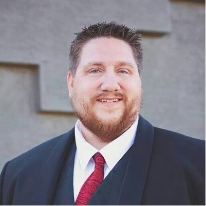 Financial Analyst, Archer, Sporting Clay Shooter, Golfer, Story Teller. Husband to Selina Helton, Father of 3, Papa of 2, Tio of 2, Uncle of 10, Lover of Jesus.