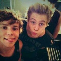 Second acc for @MukeInTheRain :) || Obsessed with bands